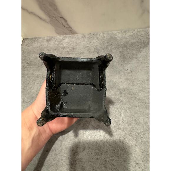 Vintage 6.5x2.5 Cast Iron Pot Belly Stove Lid Salesmen Sample Home Decor Doll - Picture 2 of 7